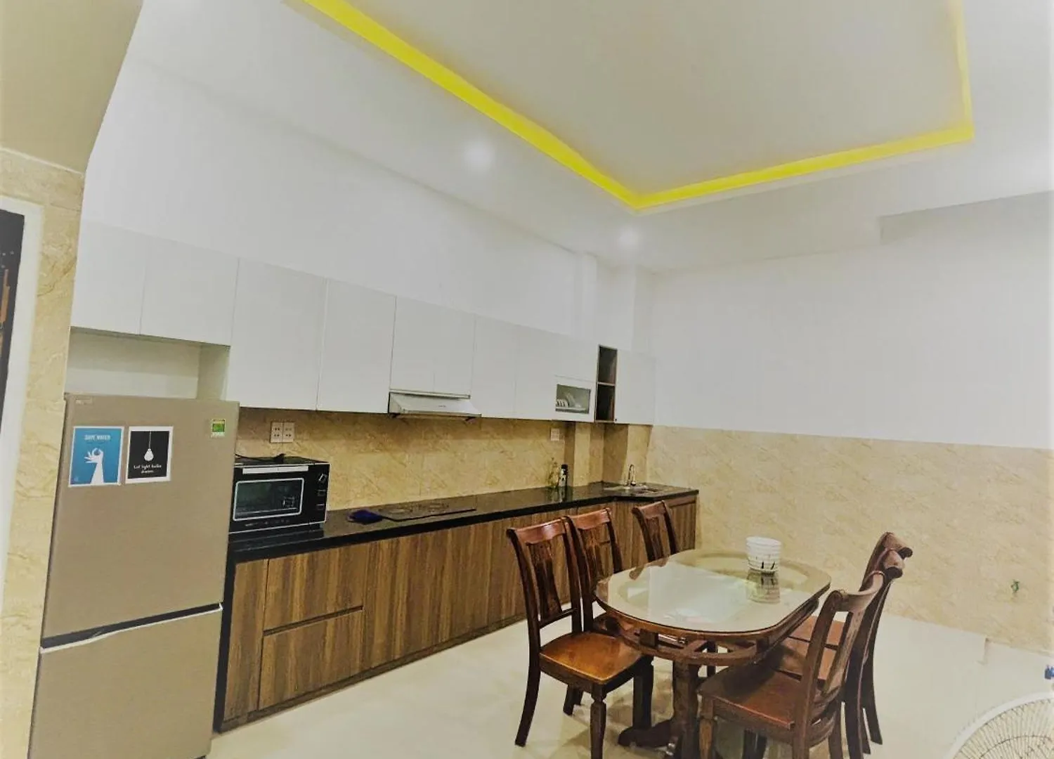 דה נאנג Ha Linh Home-My Khe Beach-Kitchen-High Speed Wifi